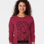 woman wearing long-sleeve t-shirt